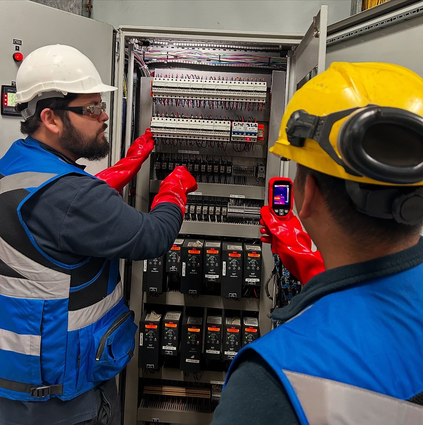 Equipo e instalaciones de Isca Clima